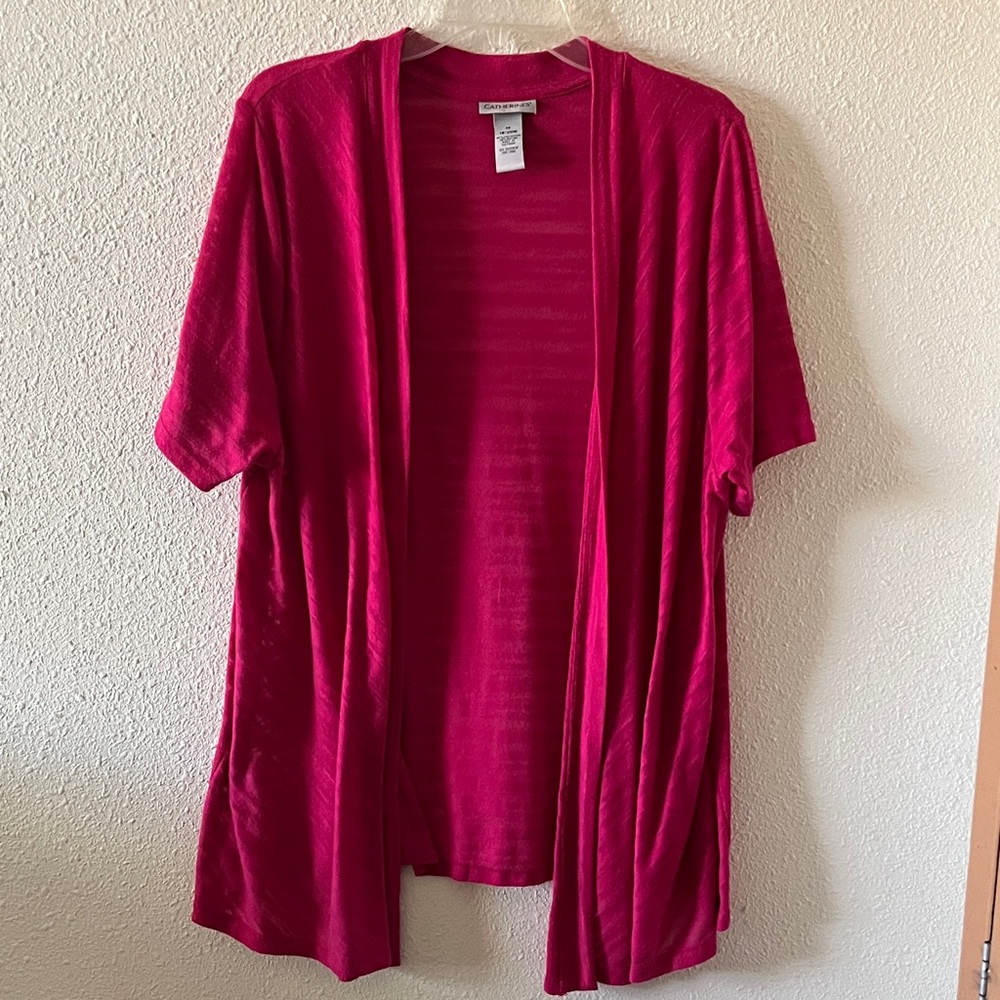 Catherines Open-Front Short Sleeve Cardigan in Bright Pink